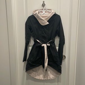 Lululemon Reversible Raincoat w/ Biking Belt